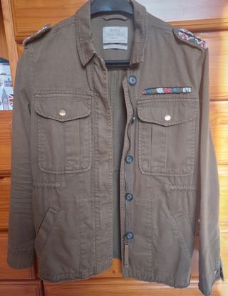 Chaqueta verde militar