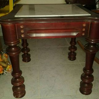 Mesa auxiliar mármol
