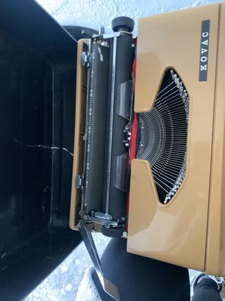 maquina para escribir en papel