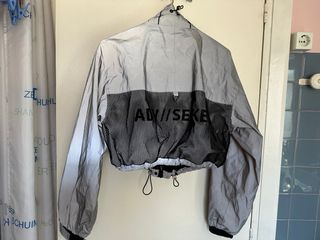 Trencas, ANoras, parkas.