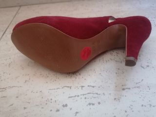 Zapato salón rojo
