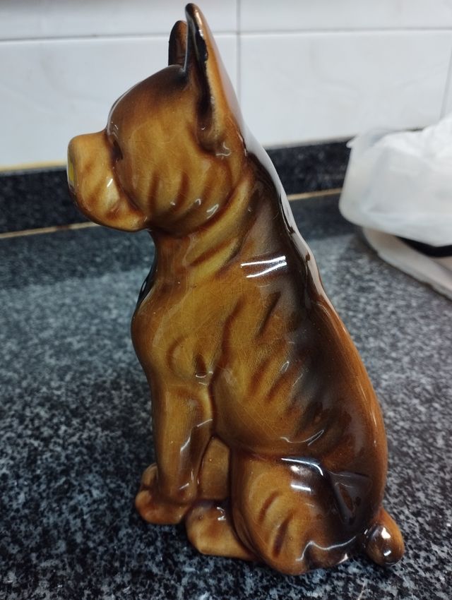 FIGURA DE PERRO/PORCELANA