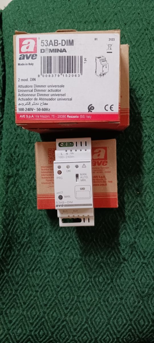 materiale elettrico AVE