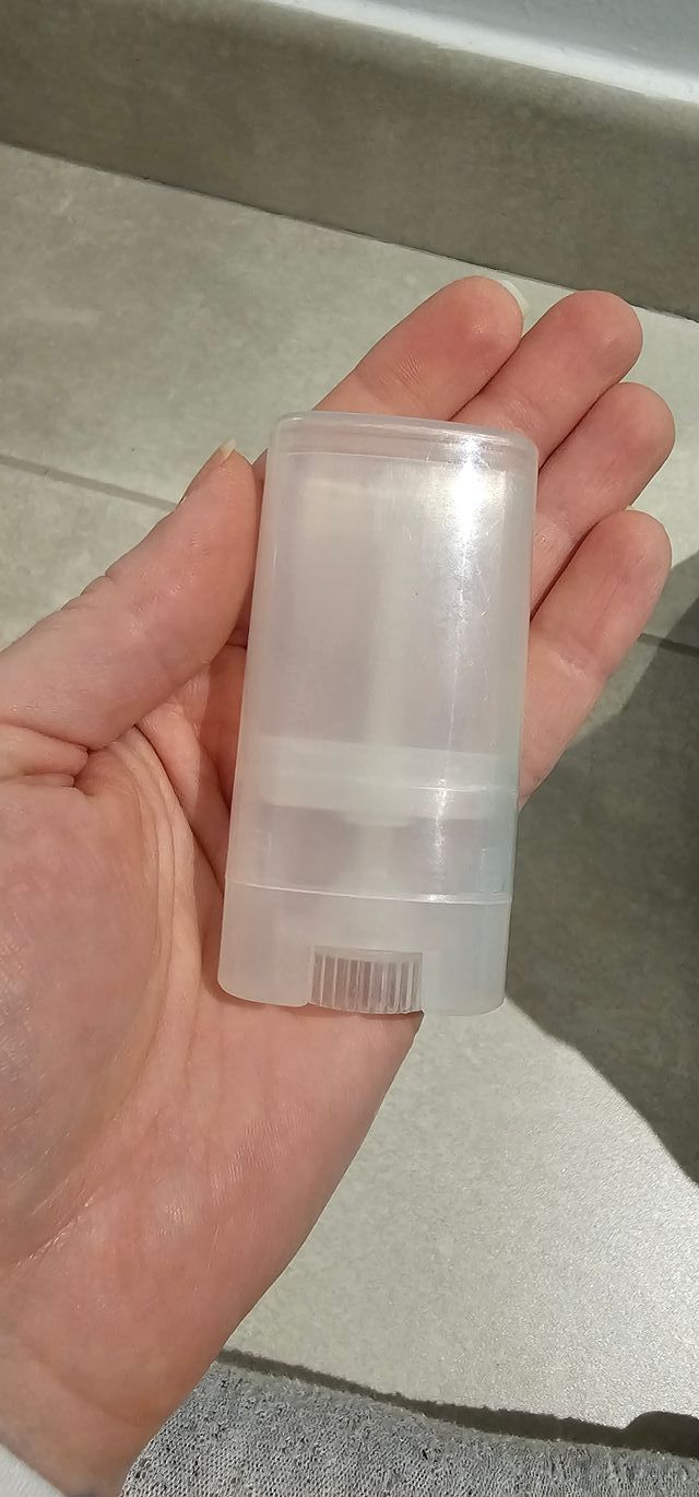 9 Embaces de desodorante vacíos 15ml