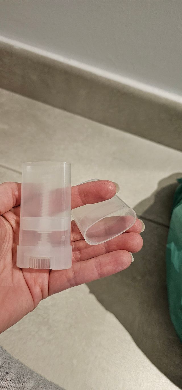 9 Embaces de desodorante vacíos 15ml