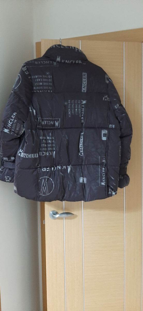 Chaqueta marca Mkn Cler  sin estrenar