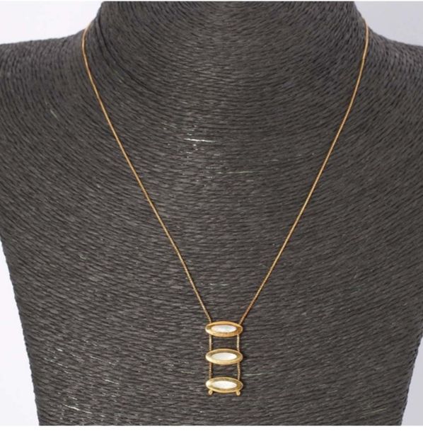 Collar oro 18 kilates. 5,2 gramos.