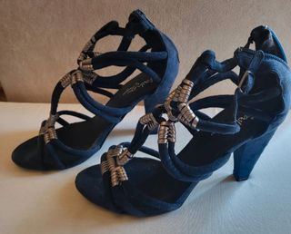 Zapatos de tacón azul, aterciopelados 37