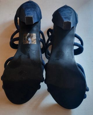 Zapatos de tacón azul, aterciopelados 37