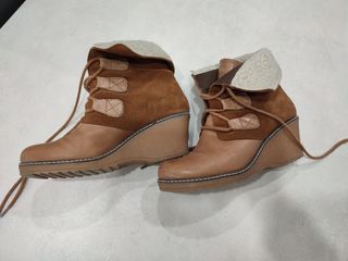 Botines marrones de cuña