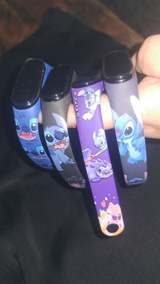 Relojes digitales de stitch 