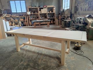 Grandi tavoli per cantine e cucina