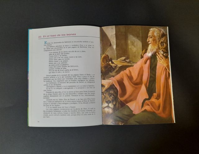 Precioso libro la Biblia ilustrada ed. paulinas