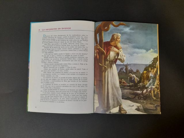 Precioso libro la Biblia ilustrada ed. paulinas