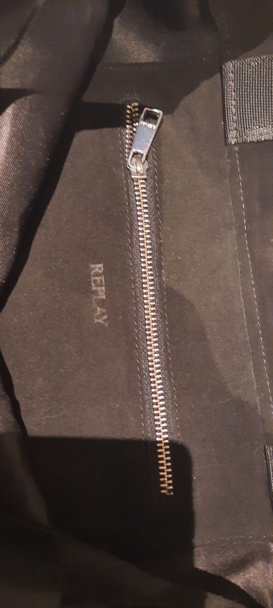 Bolso ante Replay