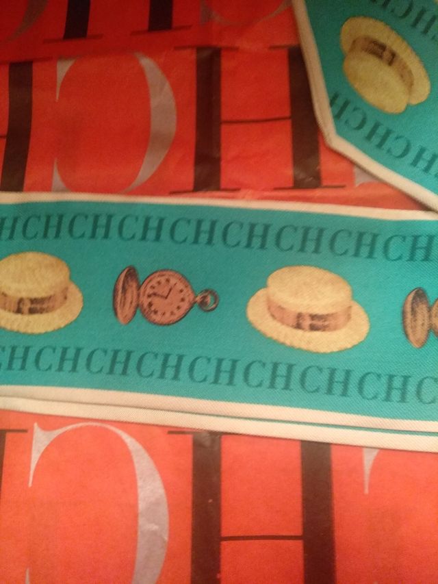 BANDANA CAROLINA HERRERA SEDA