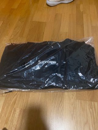 supreme box logo black L (FW23)