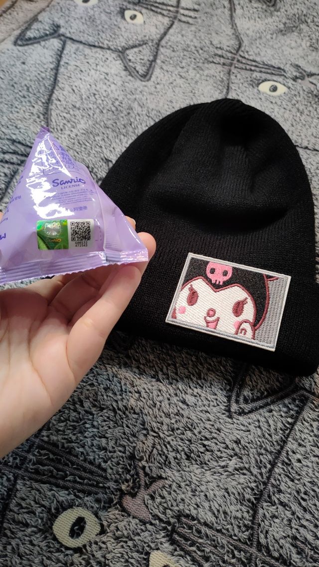 Gorro unisex de Kuromi + sorpresa