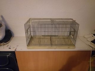 vendo jaula muy grande tiene para  dar calor pajar