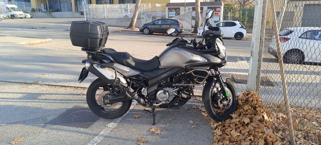 Suzuki v Strom 650 julio 2015