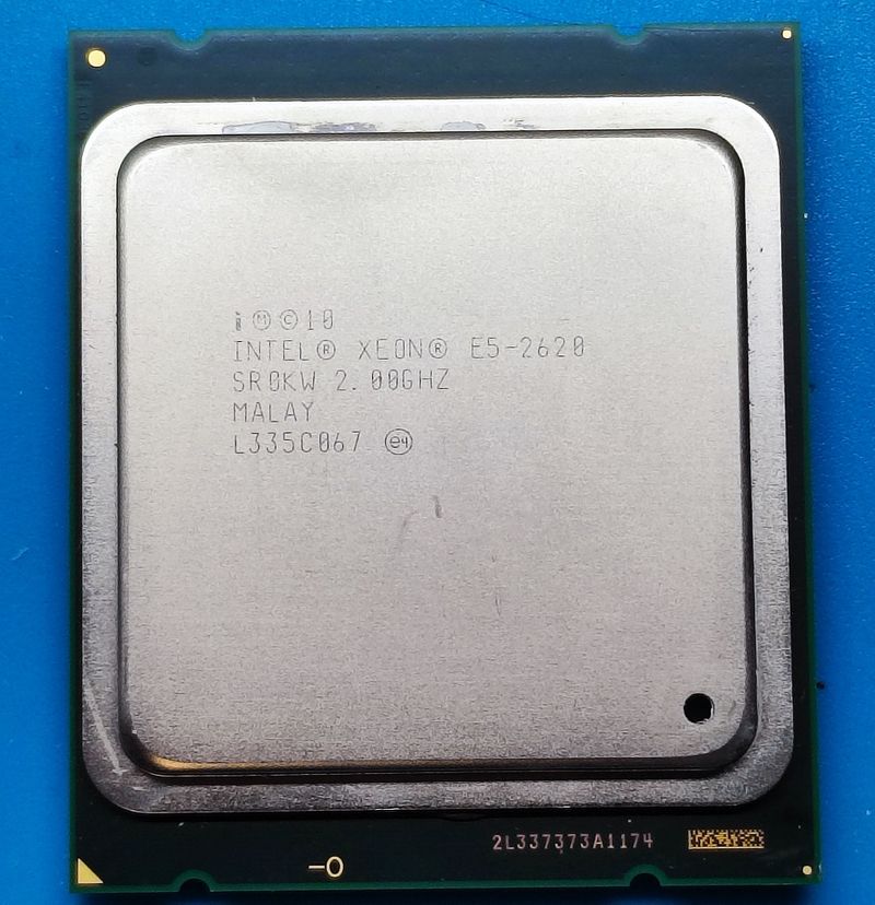 Procesador Intel Xeon E5-2620 socket 2011