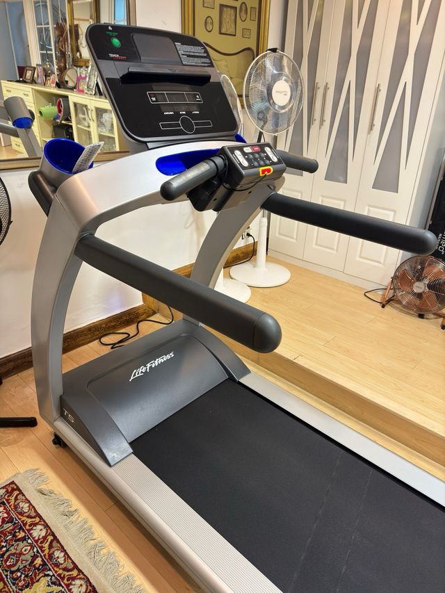LIFE FITNESS T5 TRACK CONNECT NUEVA