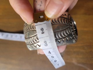 Reloj navajo de plata.