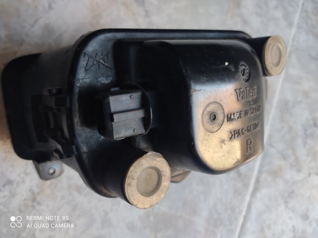 Faro antiniebla Ford