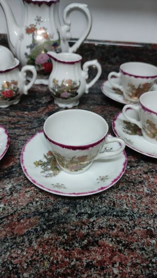 Juego tazas jarras porcelana antiguo