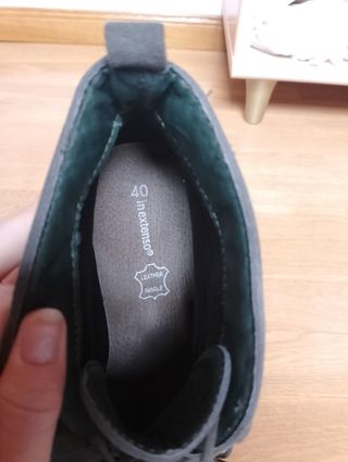Botines con cordones 