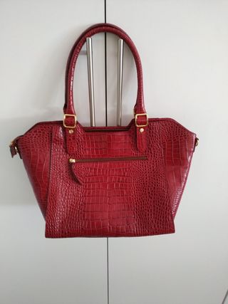 Bolso de Pierre Cardin en piel granate