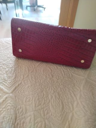 Bolso de Pierre Cardin en piel granate
