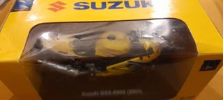 Modellino moto Suzuki