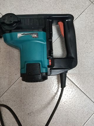 MARTILLO PERCUTOR MAKITA HR4000C