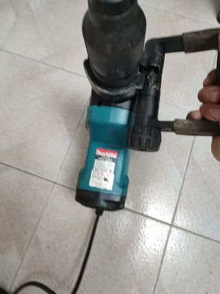 MARTILLO PERCUTOR MAKITA HR4000C