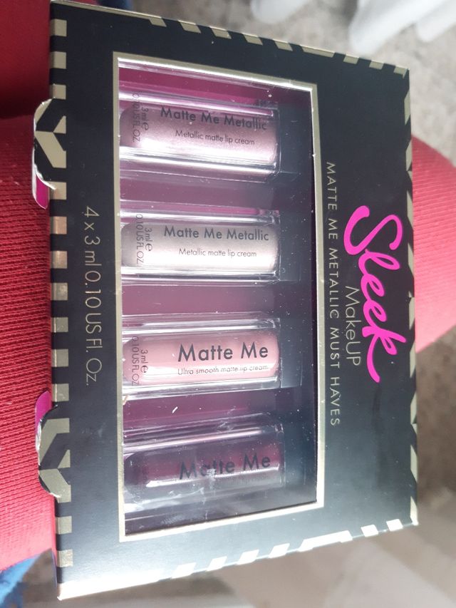Labiales mate metalicos sleek