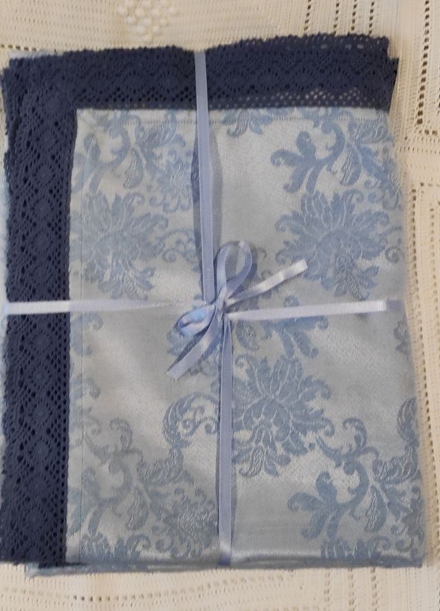 Mantel vintage nuevo.