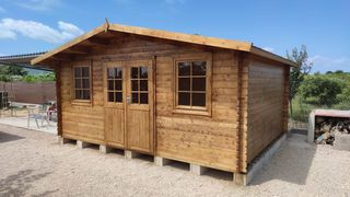 CASA DE MADERA 20m2 HABITACIÓN EXTERIOR