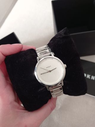Reloj marca DKNY