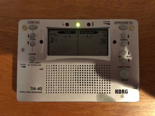 Korg TM 40 Afinador y metronomo