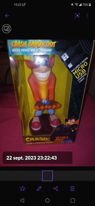 FIGURA CRASH BANDICOOT+CAJA+CARGADOR USB