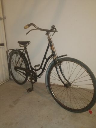 Bicicleta antigua ecclesiastique