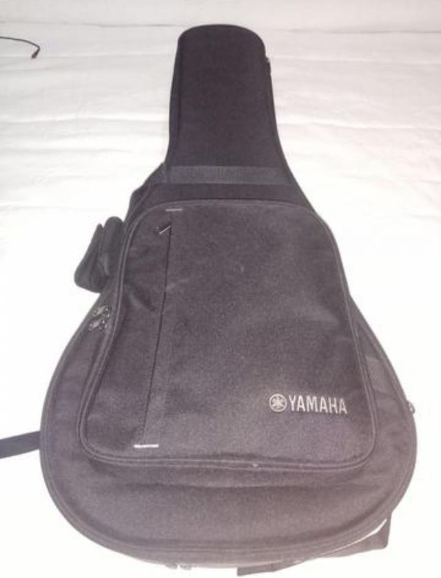 Guitarra electroacústica Yamaha