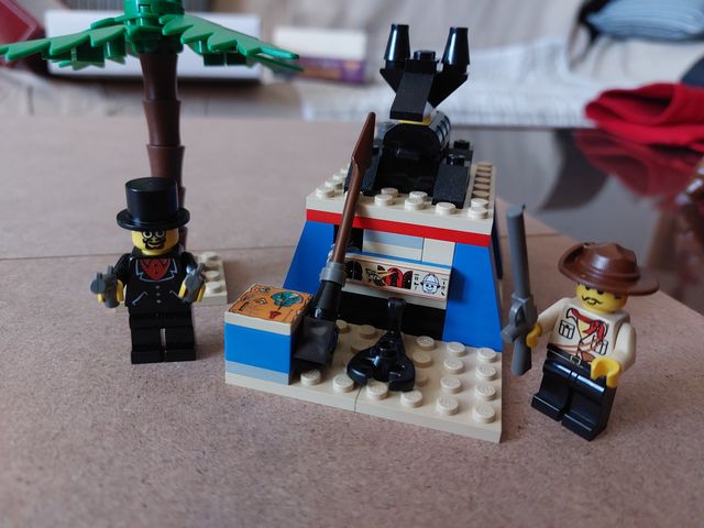 LEGO EMBOSCADA EN EL OASIS. REF. 5938