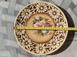 PLATO DE MADERA TALLADO A MANO