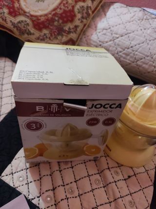 Exprimidor eléctrico de jocca