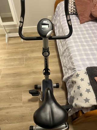 Bicicleta estática BH AH133053