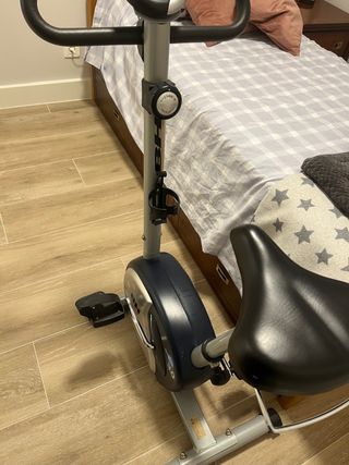 Bicicleta estática BH AH133053