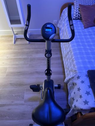 Bicicleta estática BH AH133053