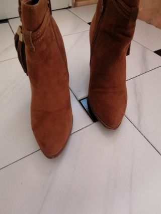 Botines de tacón